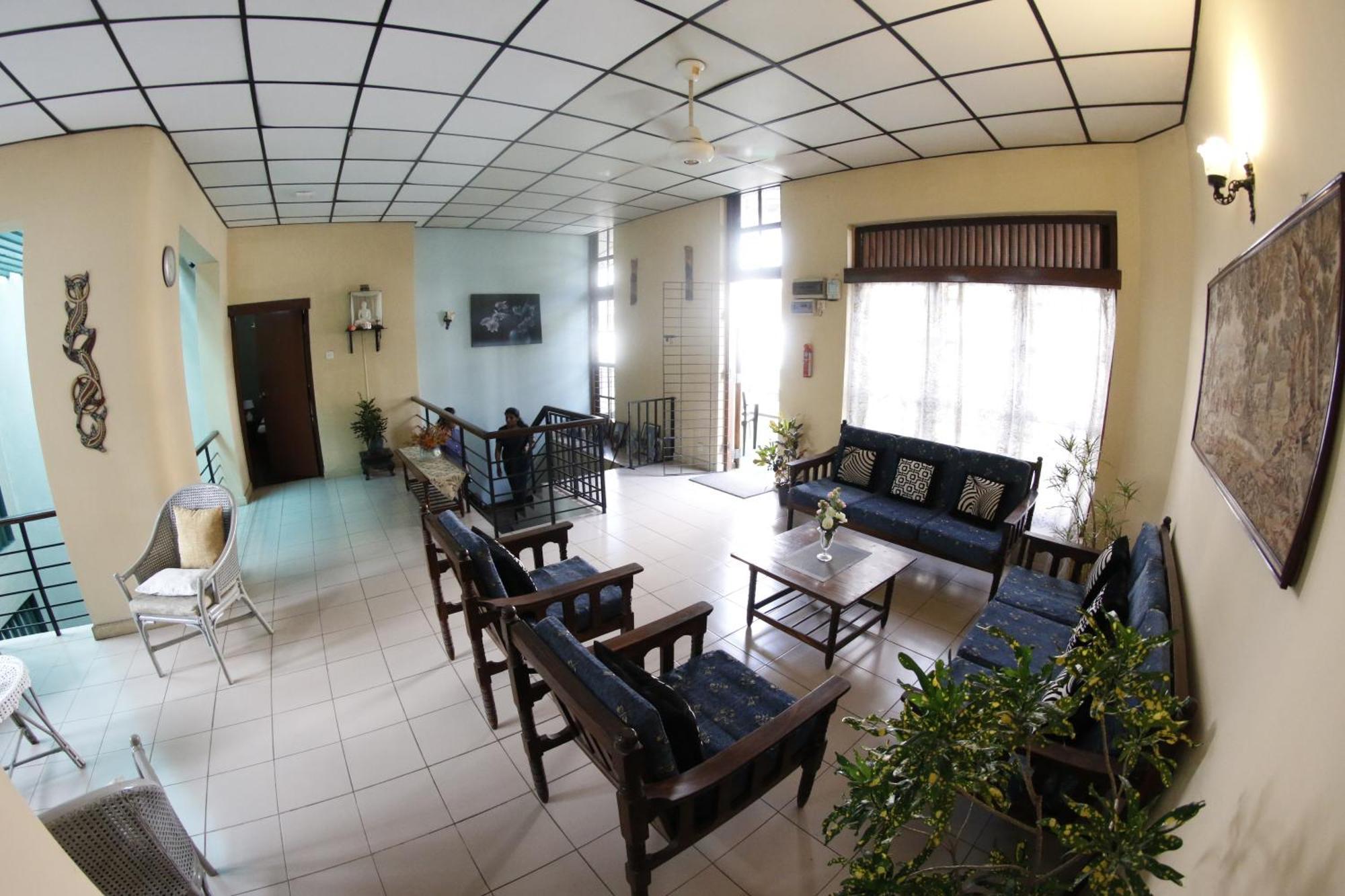 Bed and Breakfast Oasis Colombo Esterno foto