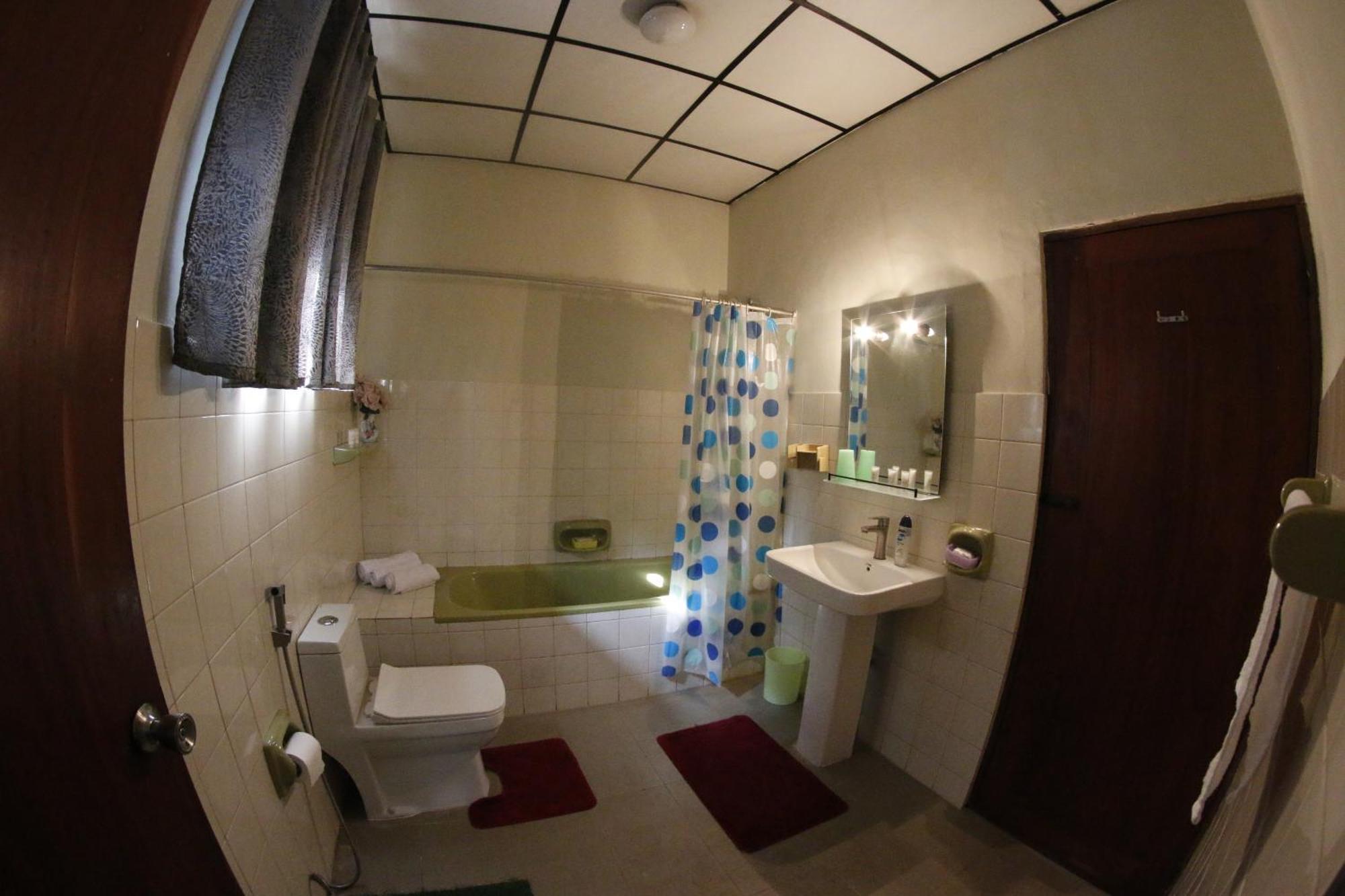 Bed and Breakfast Oasis Colombo Esterno foto
