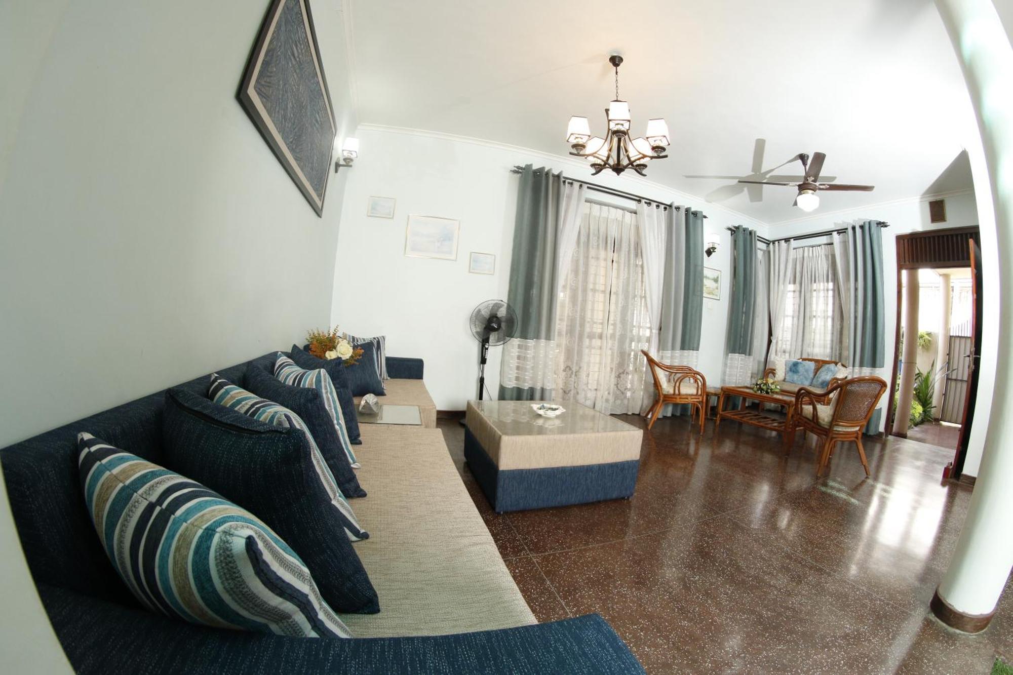 Bed and Breakfast Oasis Colombo Esterno foto